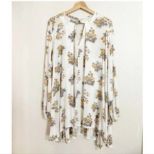 By Together You and I Floral Top